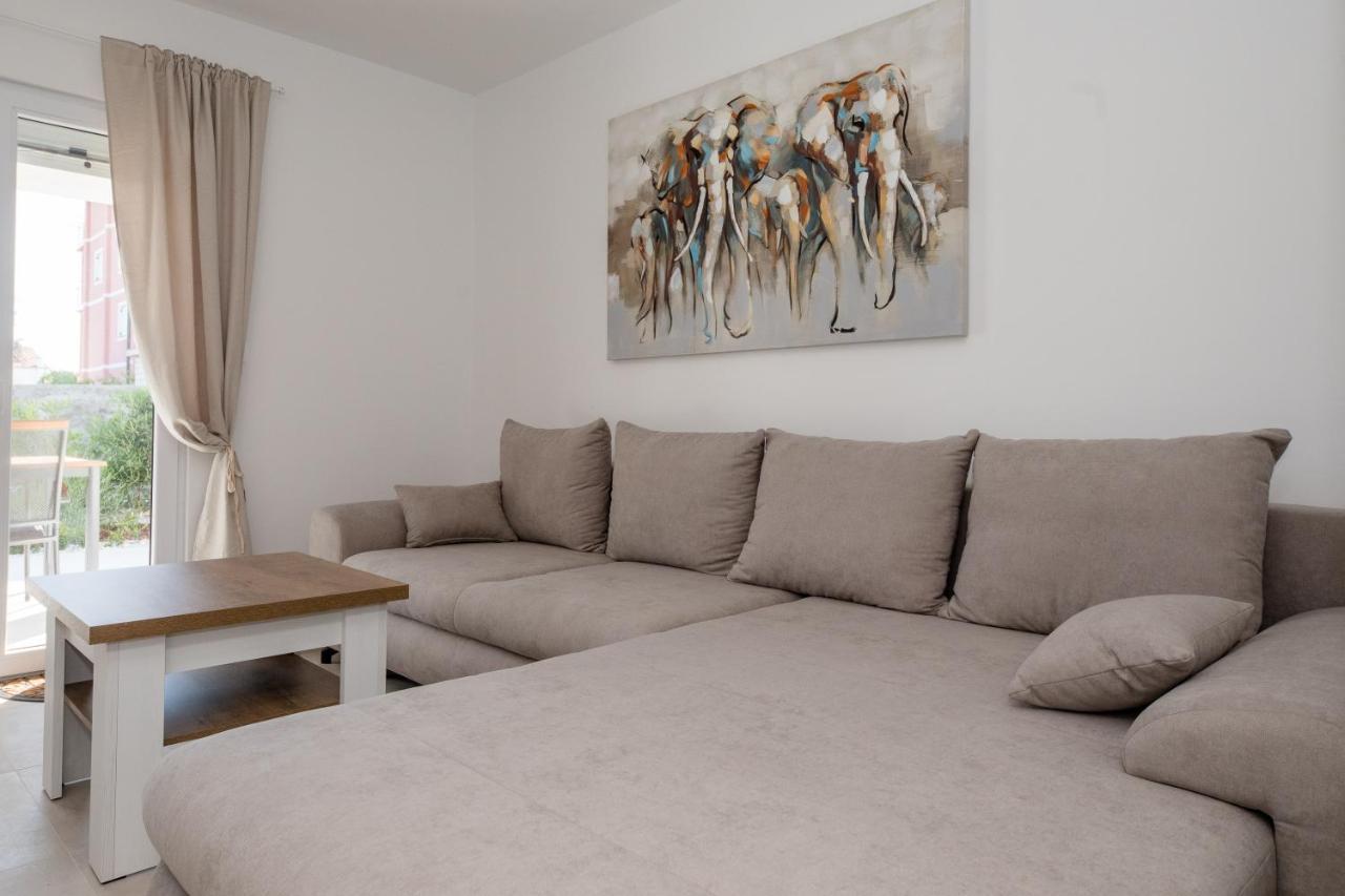 Peaceful Haven Near The Sea-Apartments Torlak Rab Banjol Zewnętrze zdjęcie