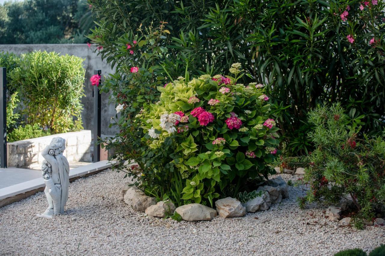 Peaceful Haven Near The Sea-Apartments Torlak Rab Banjol Zewnętrze zdjęcie